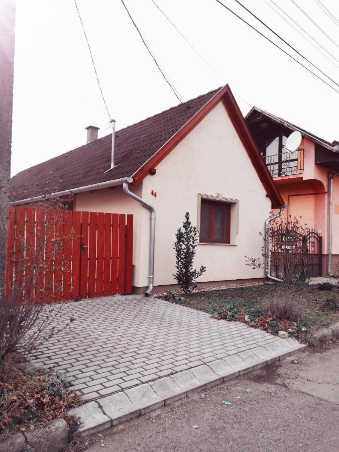 Сasa de vacaciones Napvirág Keszthely